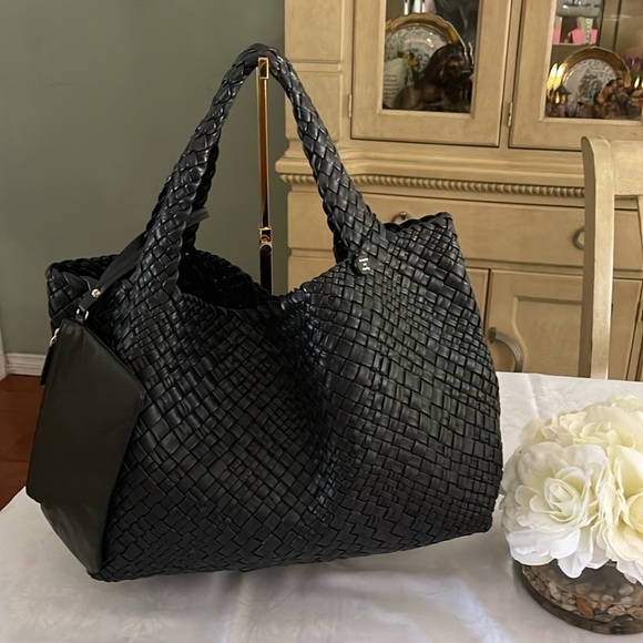 Falor 🔥Woven Italian Soft Genuine Leather Shoulder Tote, Black - Picture 4 of 9